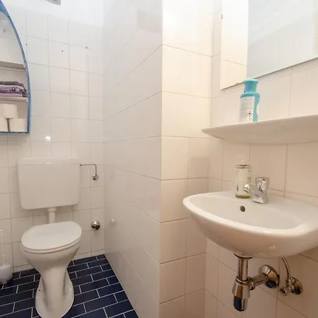 Cityxpress 18 - Near Lift And Town Apartment *