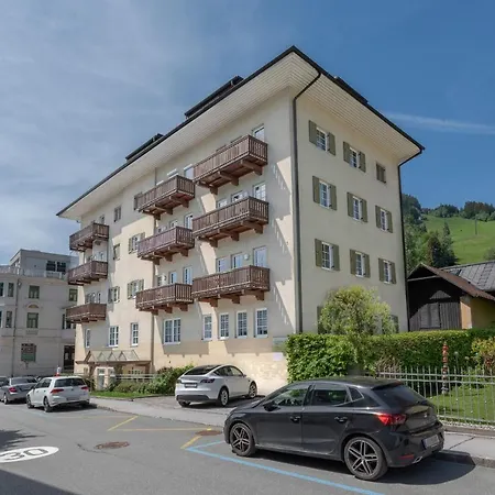 Cityxpress 18 - Near Lift And Town Apartment *